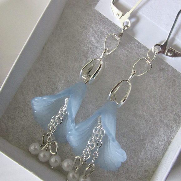 18K WG Plated Flower Earrings with Dangling Pearls - Picture 4 of 4